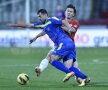 VIDEO "Cîini" de Europa » Dinamo o învinge pe Corona, 1-0, şi urcă pe locul 4