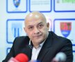 FOTO Gabi Balint a fost prezentat la CS U Craiova: "Puteam ajunge şi ca jucător aici, dar Steaua s-a mişcat mai repede"