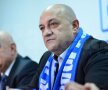 FOTO Gabi Balint a fost prezentat la CS U Craiova: "Puteam ajunge şi ca jucător aici, dar Steaua s-a mişcat mai repede"