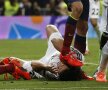 VIDEO Arbitrul Undiano Mallenco a făcut praf El Clasico » Scandal la penalty-urile ambelor echipe. Pepe călcat pe faţă!