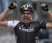Fabian Cancellara trece linia de sosire în Turul Flandrei, foto: reuters