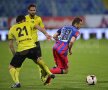 VIDEO+FOTO Cu o mînă pe titlu » Steaua a învins-o pe FC Braşov, 3-0, şi rămîne la 9 puncte de Astra