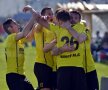 VIDEO + FOTO Pas important pentru salvarea de retrogradare » FC Braşov a învins-o pe Corona, scor 1-0