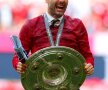 Guardiola n-a scăpat de tradiționala baie cu bere după cîștigarea titlului