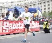Copiii iubesc maratonul! » Peste 2000 de puşti au alergat lîngă Palatul Parlamentului la Bucharest International Half-Marathon