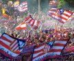 VIDEO şi FOTO Atletico a sărbătorit titlul cu fanii în Piaţa Neptuno » "El Cholo" Simeone a dansat pe scenă :D