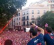 VIDEO şi FOTO Atletico a sărbătorit titlul cu fanii în Piaţa Neptuno » "El Cholo" Simeone a dansat pe scenă :D