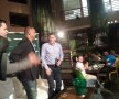 (P) GALERIE FOTO Heineken l-a adus pe Gullit la Bucureşti! Superstarul a văzut finala Ligii alături de Iovan, Dan Petrescu şi de fanii români