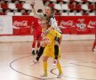 FOTO Suspans şi surprize! » Azi se joacă finalele Cupei Coca-Cola: cea mai importantă competiţie de fotbal în sală destinată elevilor