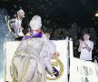 FOTO Sărbătoare de zile mari la Cibeles » "Galacticii" de la Real Madrid au sărbătorit alături de suporteri pînă la 6:30 dimineaţa!
