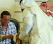 VIDEO şi FOTO Primul contact al lui Laurenţiu Reghecampf cu Al Hilal! Fanii l-au alergat în aeroport, apoi a făcut turul clubului :)