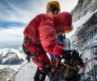Tiberiu Pintilie şi Adrian Fako, la 8.300 m altitudine // Foto: Everest România 2014