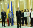 GALERIE FOTO » Spadasinii români au fost premiaţi, iar Ponta a repetat în lift să nu încurce spada cu sabia :D