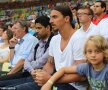 FOTO Apariţie surpriză în tribunele stadionului din Sao Paulo » Spectator de lux la Uruguay - Anglia