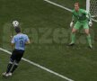 VIDEO şi FOTO Uruguay - Anglia 2-1 » Luis Suarez păstrează speranţele sud-americanilor! Englezii sînt aproape eliminaţi