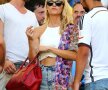 Cu ochii pe Sami. Modelul german Lena Gercke, 26 de ani, nu l-a pierdut nici un minut din ochi pe închizătorul Realului, Sami Khedira. Mijlocașul a evoluat 90 de minute și a ajutat la calificarea Germaniei