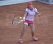 FOTO A chinuit-o un pic » Simona Halep a avut nevoie de 3 seturi pentru a o învinge pe Monica Niculescu! Mîine, finala cu Roberta Vinci