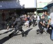 Bătăi în afara stadionului » Poliţia a dispersat 300 de manifestanţi cu gaze lacrimogene în apropiere de Maracana