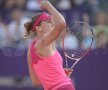 ELIBERARE. Gestul bucuriei şi al descătuşării Simonei Halep după victoria în cel mai greu meci, contra Monicăi Niculescu, în semifinale // Foto: Raed Krishan