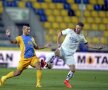 VIDEO şi FOTO Petrolul şi Rapid termină la egalitate, 0-0, iar Steaua rămîne singura echipă cu maximum de puncte