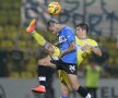GALERIE FOTO Steaua a învins Viitorul chinuit, cu 1-0, deşi a avut doi oameni în plus pe teren