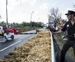 GALERIE FOTO 51 de maşini artizanale au defilat în faţa a 30.000 de bucureşteni într-un spectacol inedit