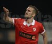VIDEO A lovit din nou » Dinamo se impune în faţa Iaşiului, 1-0, graţie reuşitei lui Marius Alexe