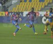 FOTO şi VIDEO Steaua învinge Petrolul cu 3-2, după un meci cu de toate! Roş-albaştrii rămîn lideri în Liga 1
