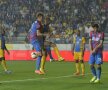 FOTO şi VIDEO Steaua învinge Petrolul cu 3-2, după un meci cu de toate! Roş-albaştrii rămîn lideri în Liga 1