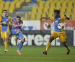FOTO şi VIDEO Steaua învinge Petrolul cu 3-2, după un meci cu de toate! Roş-albaştrii rămîn lideri în Liga 1