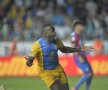 FOTO şi VIDEO Steaua învinge Petrolul cu 3-2, după un meci cu de toate! Roş-albaştrii rămîn lideri în Liga 1