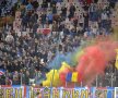 GALERIE FOTO "Petrecerea" din tribune i-ar putea costa pe stelişti! Roş-albaştrii ar putea juca meciul cu U Cluj fără spectatori