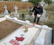 GALERIE FOTO Dinamoviştii s-au recules la mormîntul lui Cătălin Hîldan » Dănciulescu: ”În memoria «Unicului Căpitan», să umplem arena!”