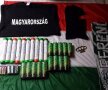 GALERIE FOTO Atenţie, UEFA! Huliganii maghiari se laudă că vin în România înarmaţi cu maşini de tocat şi cuţite!