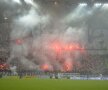 FOTO Atmosferă incendiară la derby » Coregrafii spectaculoase ale galeriilor