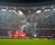 FOTO Atmosferă incendiară la derby » Coregrafii spectaculoase ale galeriilor