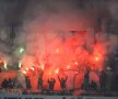 FOTO Atmosferă incendiară la derby » Coregrafii spectaculoase ale galeriilor