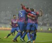 FOTO şi VIDEO »Derby de România: Episodul 157 » Steaua - Dinamo 3-0 » Steliştii continuă să fie coşmarul lui Dinamo