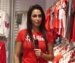 GALERIE FOTO Sexy-reportera de la televiziunea Stelei Roşii Belgrad i-a "înnebunit" pe jucători: "Nu se puteau concentra"