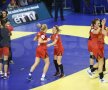 GALERIE FOTO Cît de spectaculos, dar şi cît de dur poate fi un meci de handbal! Cum au suferit fetele noastre în duelul cîştigat cu Spania, 22-20