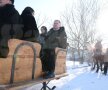 FOTO Urat şi plimbat cu sania! » Preşedintele Cornel Şfaiţer a fost sorcovit de întreaga localitate natală