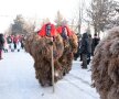 FOTO Urat şi plimbat cu sania! » Preşedintele Cornel Şfaiţer a fost sorcovit de întreaga localitate natală