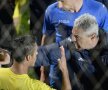 VIDEO şi FOTO CS U Craiova - Anzhi Makhachkala 0-1 » Sorin Cârţu a făcut o criză de nervi şi era să se ia la bătaie cu ruşii!