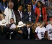 GALERIE FOTO Mai mulţi protestatari au intrat pe teren finala de la Australian Open! Meciul a fost întrerupt mai multe minute