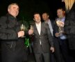 FOTO 100 de invitaţi au venit aseară să-l serbeze pe Gică Hagi: "Să ne trăieşti, Măria Ta!"