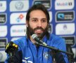 GALERIE FOTO Laurenţiu Reghecampf şi-a prezentat oficial noua vedetă » Nebunie la Riad în momentul sosirii lui Georgios Samaras