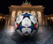 GALERIE FOTO S-a lansat mingea oficială pentru finala Ligii Campionilor de la Berlin, inspirată de arta desenelor stradale