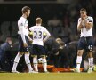 VIDEO + FOTO Momente de groază pe White Hart Lane » Bafetimbi Gomis s-a prăbuşit inconştient pe teren la meciul cu Tottenham! E pentru a 5-a oară în carieră