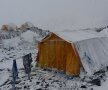 Cutremur de 7,9 grade în Nepal! Tabăra de bază de pe Everest a fost grav avariată » Singurul român aflat acolo e teafăr! Imagini cu un puternic impact emoțional