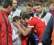Imaginea care spune povestea tristă a "cîinilor roșii": Luca, 8 ani, nu a văzut niciodată Dinamo bătînd Steaua